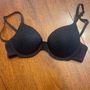 New- Pink Wear Everywhere T-Shirt Lightly Bra (worn twice)